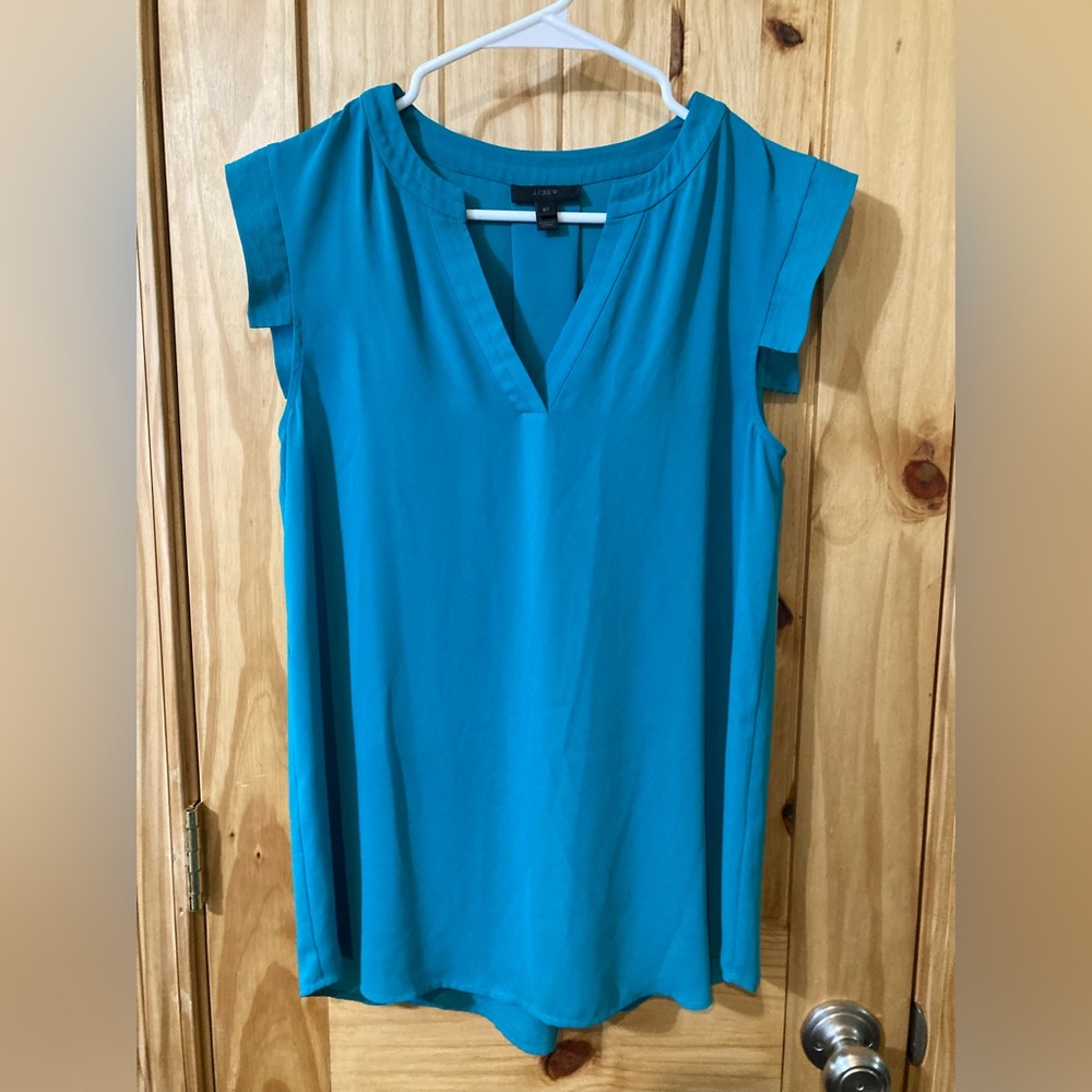 J. Crew size 6T cap-sleeve blouse in a pretty turquoise green color